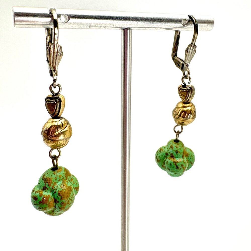 Celtic Knot Green Stone Dangle Earrings Leverback Silver Tone Earrings
